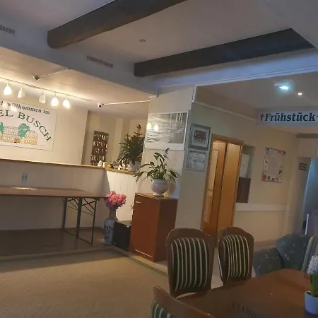 Busch In ゲストハウス 2*
